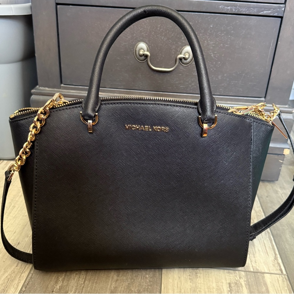 Michael Kors Ellis Black Leather Handbag NWT